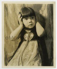 3y093 BABY PEGGY deluxe 8x10 still '20s the legendary child actress looking scared by Freulich!