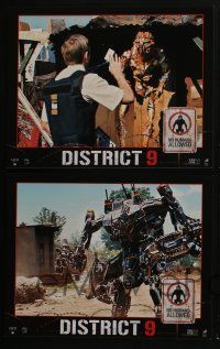 4k177 DISTRICT 9 8 LCs '09 Neill Blomkamp, cool image of spaceship, no humans allowed!