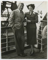 4m325 EDWARD MY SON candid 7.5x9.25 still '49 Spencer Tracy & Deborah Kerr aboard the Queen Mary!