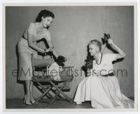 4m096 ANNE FRANCIS/ANN MILLER deluxe 8x10 still '56 together they photograph Francis' dog Smidgeon!