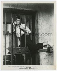 4m421 HOUDINI 8.25x10 still '53 Tony Curtis escapes from prison by putting his leg through bars!