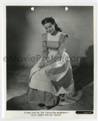 4m603 MAUREEN O'HARA 8.25x10 still '41 seated portrait w/demure smile from How Green Was My Valley!