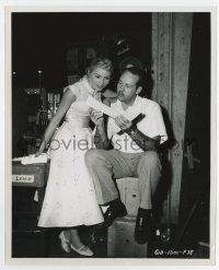 4m634 MY SISTER EILEEN candid 8.25x10 still '55 director Quine & Janet Leigh on set by Van Pelt!