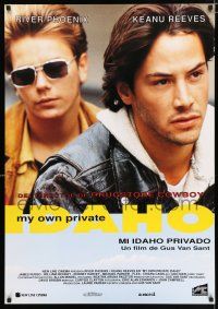 4p239 MY OWN PRIVATE IDAHO Spanish '91 close up of smoking River Phoenix & Keanu Reeves!