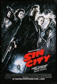 4r703 SIN CITY advance 1sh '05 graphic novel by Frank Miller, cool image of Bruce Willis & cast