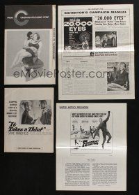 5a102 LOT OF 25 UNCUT PRESSBOOKS '50s-70s great advertising from a variety of different movies!