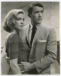 5d277 DESIGNING WOMAN 7.25x9 still '57 best close up of Gregory Peck & sexy Lauren Bacall!