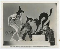5d316 EDGAR BERGEN/CHARLIE MCCARTHY/ANNE GWYNNE 8x10 still '39 incredible wacky Halloween image!