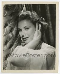 5d397 GRACE KELLY 8x10.25 still '50s incredible c/u of the beautiful star w/ her hand in her hair!