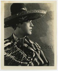 5d501 JOSE MOJICA 8.25x10 still '33 the Mexican tenor/actor performing in traditional outfit!