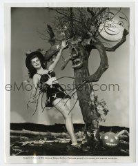 5d710 PATRICIA ALPHIN 8x10 still '46 the former studio mail girl in skimpy Halloween outfit!