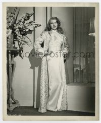 5d766 RITA HAYWORTH 8.25x10 still '46 incredibly beautiful in white gown & robe from Gilda!