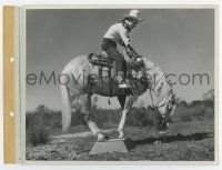 5d786 ROY ROGERS 8x11 key book still '40s sitting on Trigger, who is standing on a pedestal!