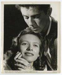 5d887 THEY LIVE BY NIGHT 8.25x10 still '48 Nicholas Ray classic, c/u of Cathy O'Donnell & Granger!