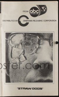 5h920 STRAW DOGS pressbook '72 directed by Sam Peckinpah, Dustin Hoffman