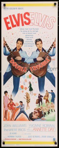 5j102 DOUBLE TROUBLE insert '67 cool mirror image of rockin' Elvis Presley playing guitar!