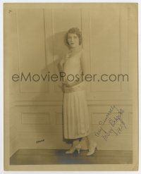 5t443 MARY PICKFORD signed deluxe 8x10 still '27 full-length portrait wearing pearls by Spurr!