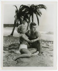 6a205 COME ON 8.25x10 still '56 Sterling Hayden & sexy bad girl Anne Baxter on tropical beach!