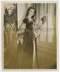 6a229 DAWN ADDAMS 8x10 still '53 in costume as Kate Howard, fifth wife of Henry VIII in Young Bess!