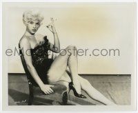 6a248 DIANA DORS 8x10 still '61 sexy c/u smoking in skimpy lace outfit, King of the Roaring 20s!