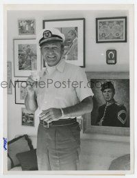 6a285 F TROOP 7x9 news photo '65 Forrest Tucker wearing a Navy captain's cap instead of cowboy hat!