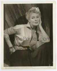 6a461 JANIS CARTER 8x10.25 still '49 seated portrait with cool belt & jewlery in My Forbidden Past!