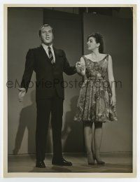6a536 LIZA MINNELLI/ED SULLIVAN TV 7x9 still '64 great image of him introducing her on his show!