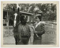 6a717 SHE WENT TO THE RACES 8x10.25 still '45 Frances Gifford smiles at horse groomer Ben Carter!