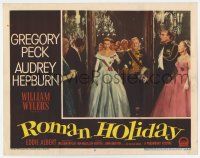 6g676 ROMAN HOLIDAY LC #6 '53 Audrey Hepburn in full princess outfit escorted into room!