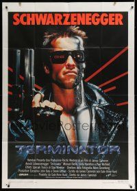 6w969 TERMINATOR Italian 1p '85 close up of classic cyborg Arnold Schwarzenegger with gun!