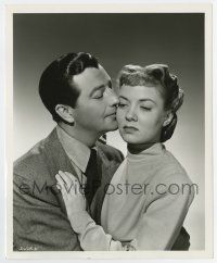 6x297 HIGH WALL deluxe 8.25x10 still '48 c/u of Robert Taylor nuzzling disinterested Audrey Totter!