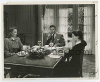 7m273 CRY WOLF 8.25x10 still '47 Errol Flynn at table with Barbara Stanwyck & Geraldine Brooks!