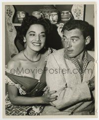 7m510 IT'S A GREAT LIFE TV 8x10 still '54 sexy Mexican shopkeeper Charlita with William Bishop!