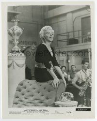 7m827 THERE'S NO BUSINESS LIKE SHOW BUSINESS 8x10.25 still '54 Marilyn Monroe singing on chair!