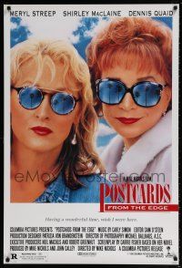 7r550 POSTCARDS FROM THE EDGE 1sh '90 great image of Shirley MacLaine & Meryl Streep w/sunglasses!