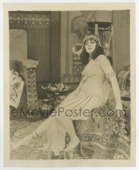 8a158 CLEOPATRA deluxe 8x10 still '17 incredible portrait of Theda Bara as The Queen of the Nile!