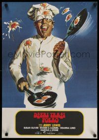 8c572 HARDLY WORKING Yugoslavian 19x27 '81 wacky funny man Jerry Lewis in chef's outfit w/eggs!