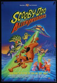 8d795 SCOOBY-DOO & THE ALIEN INVADERS 27x40 video poster '00 wacky classic animated cartoon mystery!