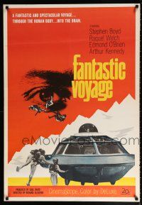 8d410 FANTASTIC VOYAGE 26x38 special '66 different image of ship & explorers by eye!