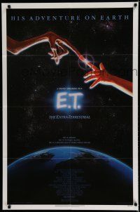 8f229 E.T. THE EXTRA TERRESTRIAL studio style 1sh '82 Steven Spielberg classic, John Alvin art!