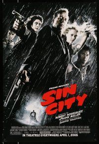 8k674 SIN CITY advance 1sh '05 graphic novel by Frank Miller, cool image of Bruce Willis & cast