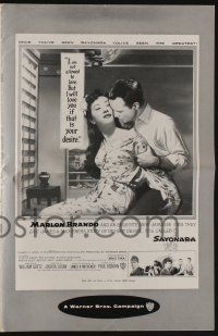 8m671 SAYONARA pressbook '57 Marlon Brando, Miiko Taka, I am not allowed to love!