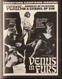 8m763 VENUS IN FURS pressbook '67 the sexy goddess of pleasure in a citadel of sin!