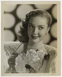 8s110 AUDREY TOTTER 8.25x10.25 still '50s great smiling portrait wearing cool flowered dress!