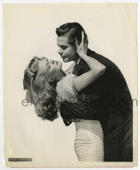8s298 GILDA 8.25x10 still '46 romantic c/u of sexy Rita Hayworth & Glenn Ford embracing by Coburn!