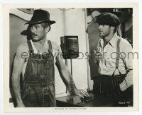 8s834 STING 8x10 still R77 cons Paul Newman & Robert Redford separate their mark from his money!