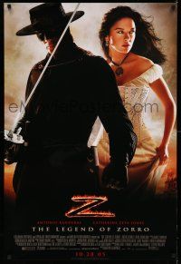8w481 LEGEND OF ZORRO advance 1sh '05 Antonio Banderas is Zorro, sexy Catherine Zeta-Jones!