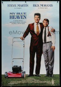 8w577 MY BLUE HEAVEN 1sh '90 wacky image of Steve Martin in crazy suit hugging Rick Moranis!