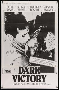 8y046 DARK VICTORY French 31x47 R80s different image of Bette Davis & Humphrey Bogart kissing!