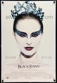 9c109 BLACK SWAN advance DS 1sh '10 wonderful image of ballet dancer Natalie Portman!